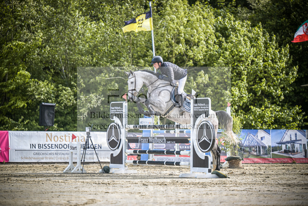 DOS_9724 | Entdecke hochwertige Reitturnierfotos von Foto Oger. Professionell, emotional und authentisch – jetzt Lieblingsmomente im Shop bestellen.Deutschlandweite Turnierfotografie. - Realisiert mit Pictrs.com