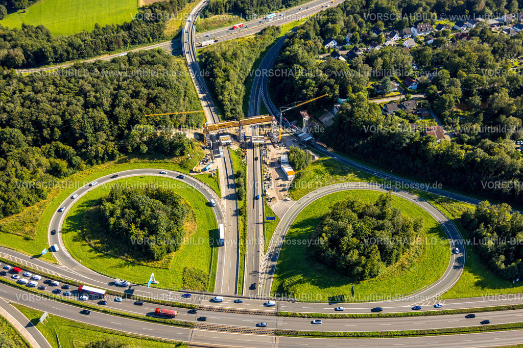 Sprockhoevel240811349Hasslinghausen | Luftbild, Neubau der Brücke Eichenhofer Weg an der Autobahn 1 und A43, Doppelkreisel Zubringer Autobahn A43, Halloh, Sprockhövel, Ruhrgebiet, Nordrhein-Westfalen, Deutschland