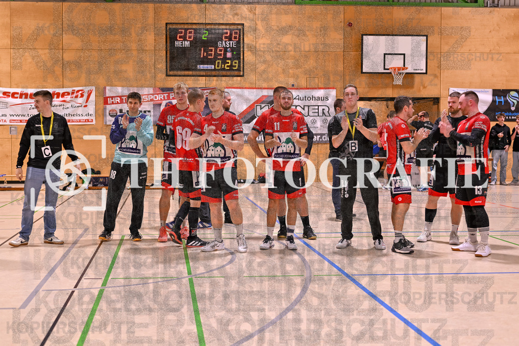 GER, SG Maulburg/Steinen - HSG Dreiland, Handball, Landesliga Suedbaden, 4. Spieltag, Saison 2024/2025, 12.10.2024 | Team SGMS mit u.a. Eike Nasdala (SG Maulburg/Steinen, #98), Ole Anton Holzkamp (SG Maulburg/Steinen, #69), Soeren Ohlsen (SG Maulburg/Steinen, #95), Rubens Freuschle (SG Maulburg/Steinen, #01), Jannick Eichin (SG Maulburg/Steinen, #04), Marcel Janus (SG Maulburg/Steinen, #11), Andre Leuchtmann (SG Maulburg/Steinen, #13), Marvin Grun (SG Maulburg/Steinen, #03)GER, SG Maulburg/Steinen - HSG Dreiland, Handball, Landesliga Suedbaden, 4. Spieltag, Saison 2024/2025, 12.10.2024Foto: TH Fotografie/Thomas Hess