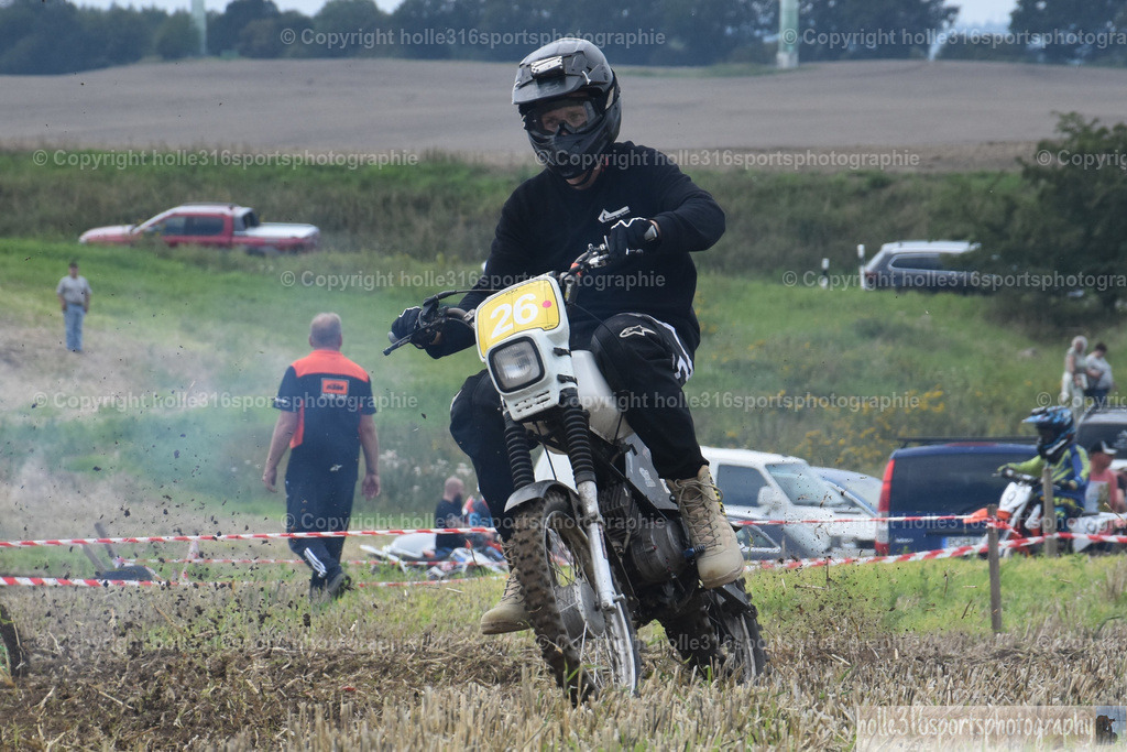 DSC_0810 (2) | Sportfotografie , Motorsport, Motoross, Reitsport, Mointainbike, Enduro,
Landschaft , Outdoor, Eventfotografie, Landschaft, Bilder online bestellen - Realisiert mit Pictrs.com