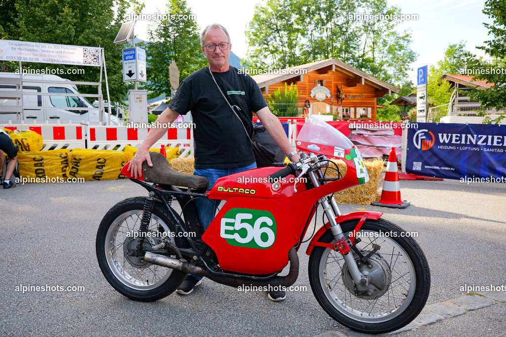 P1014665 | Erleben Sie atemberaubende, hochqualitative Fotos Ihrer Fahrt entlang der malerischen Alpenstraßen. Besuchen Sie alpineshots.com, um professionelle Aufnahmen Ihrer unvergesslichen Reise zu finden und zu kaufen - Realisiert mit Pictrs.com