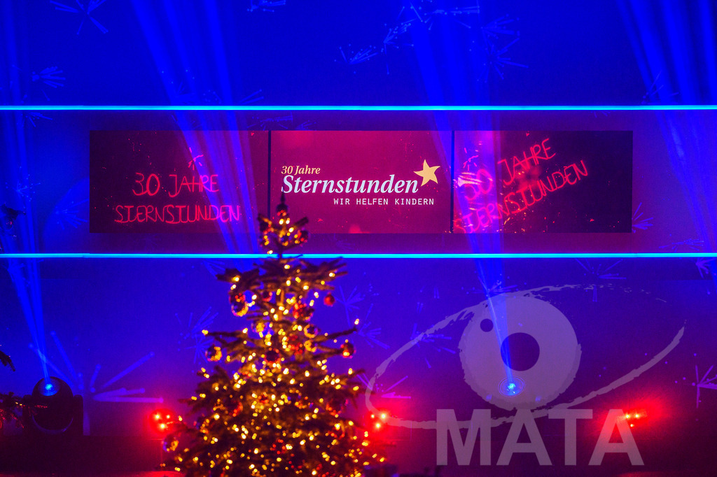 _DWI6032 | 30 Jahre Sternstunden-Gala 2023 in der Frankenhalle. Nürnberg, 15.12.2023 - Realisiert mit Pictrs.com