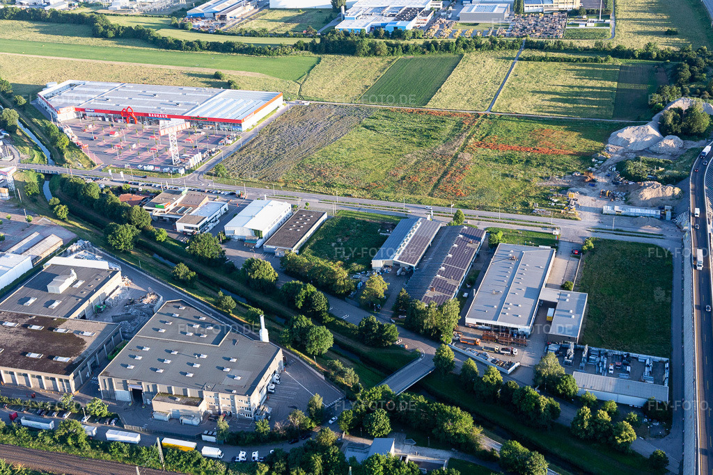 Luftbild: Bauhaus, Molzaustr in Bruchsal im Bundesland Baden-Württemberg in Deutschland. Foto: IMG_115298.jpg vom 13.06.2019 durch Werner Riehm/FLY-FOTO.de