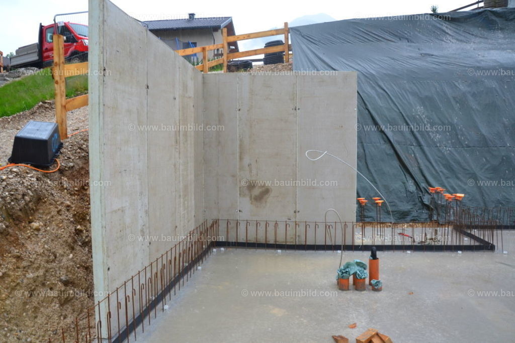 bib-lg04-betonarbeiten-0097 | Nach LV-Leistungsgruppen sortierte Detailfotos über den Bau eines Hauses. Alle Hausbau-Bilder direkt vom Urheber und Autor der Website Haus-Selber-Bauen.com