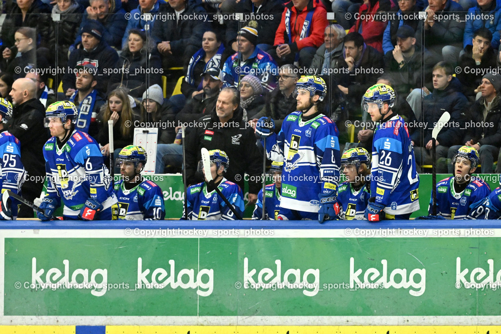 EC IDM Wärmepumpen VSV vs. STEINBACH BLACK WINGS LINZ  | Spielerbank EC VSV, Headcoach EC VSV TUOMIE Tray,#26 VAN NES Guus EC VSV, #8 Rebernig Maximilian EC VSV, EC IDM Wärmepumpen VSV vs. STEINBACH BLACK WINGS LINZ , EC IDM Wärmepumpen VSV vs. STEINBACH BLACK WINGS LINZ  am 28.01.2025 in Villach (Stadthalle Villach), Austria, (Photo by Bernd Stefan)