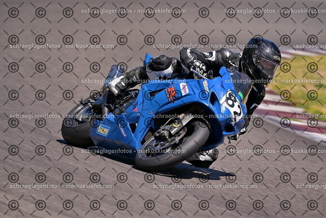 26bt05-1124 | markuskiefer.com - Realisiert mit Pictrs.com