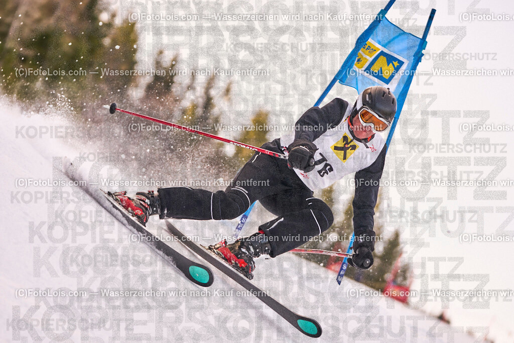 ALP1053_MastersCup-RTL-II_LKHF_Geyer Karl | NÖ Raiffeisen MastersCup, Jugend - Damen - Herren, Riesentorlauf-Rennen 2 auf der Fuchswaldpiste in Lackenhof am Ötscher, durchführender Verein: Schiklub Lackenhof, So 9. Februar 2025.
