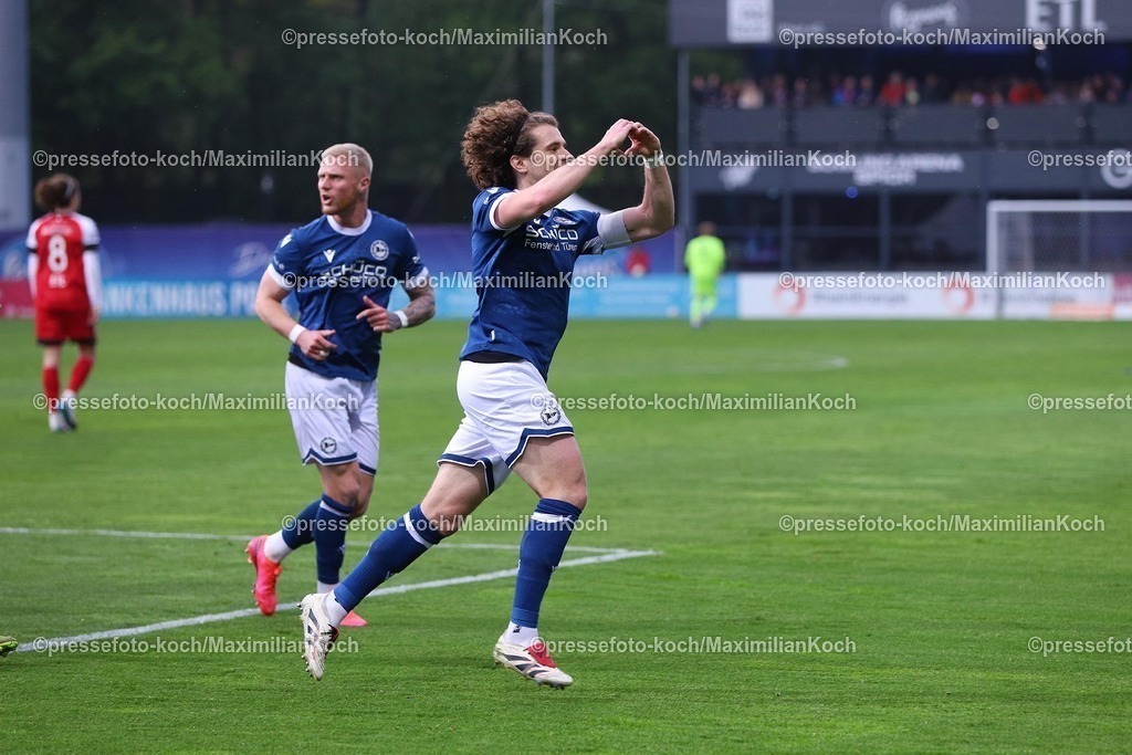 xssc13042501001 | 13.04.2025, xsscx, Fuﬂball, Viktoria Kˆln - DSC Arminia Bielefeld, 3. Fuﬂball Bundesliga, Sportpark Hˆhenberg, Saison 2024 2025: Mael Corboz (Arminia Bielefeld 6) jubelnd nach dem Tor zum 0:1 DFB regulations prohibit any use of photographs as image sequences and or quasi-video.