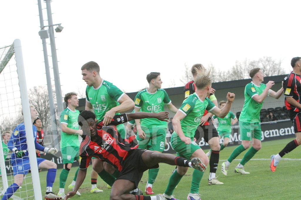Eintracht U21 Hessenliga vs. Stadt Allendorf | Online-Shop | monipfaff.de - Realisiert mit Pictrs.com
