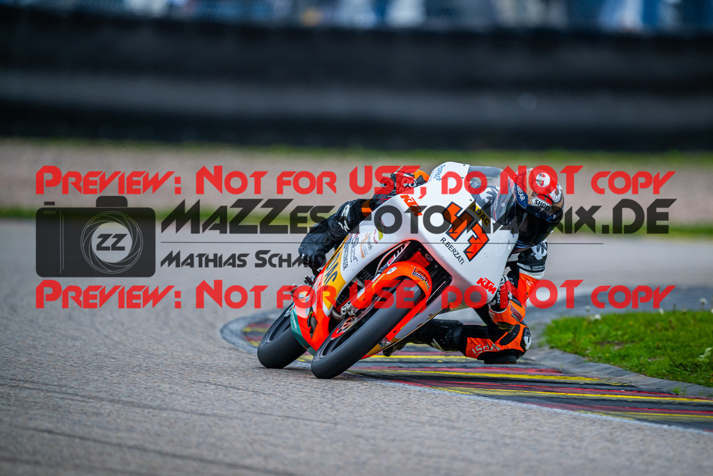 MaZZes_FotoMatrix_240503_6007705_8780 | KTM