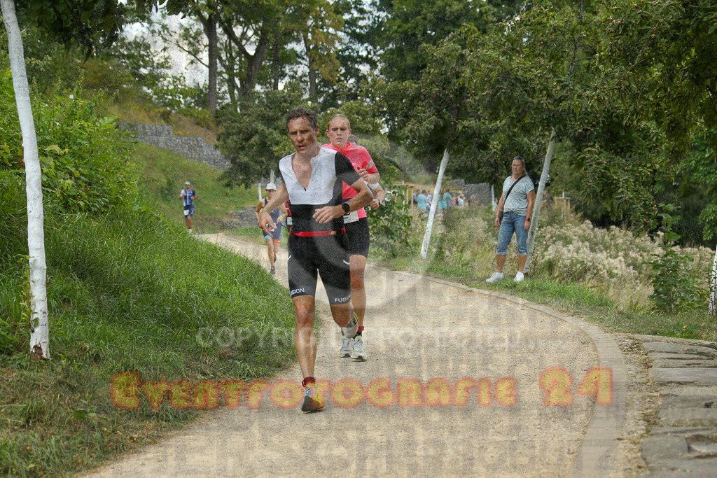 250824_1348_EX1_3734 | Sportfotografie im Rhein-Sieg Kreis, Köln, Bonn, NRW, Rheinland Pfalz, Hessen, etc. Unser Tätigkeitsfeld umfasst den Laufsport vom Volkslauf über den Marathon, Duathlon, Triathon bis zum Ultralauf wie Kölnpfad Ultra oder Schindertrail.