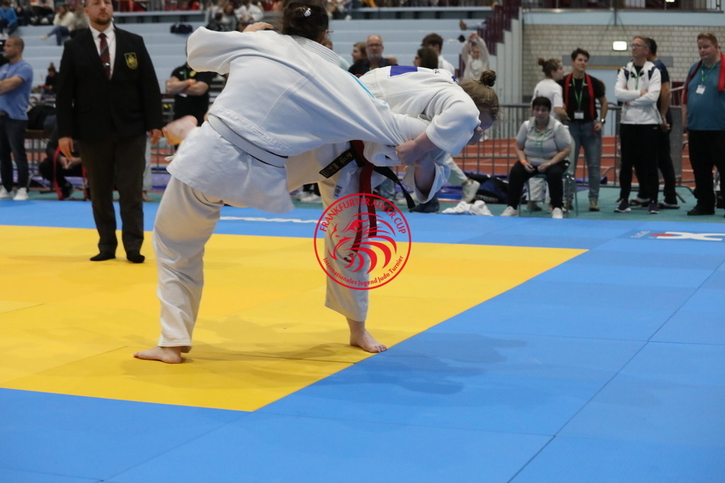 1J7A2577 | Fotos vom Adler Cup - Pictures from Adler Cup

Hier findet Ihr alle Eindrücke und großen Momente der Adler Cup Wochenenden. Here you will find all impressions and great moments of the Adler Cup weekends. - Realisiert mit Pictrs.com