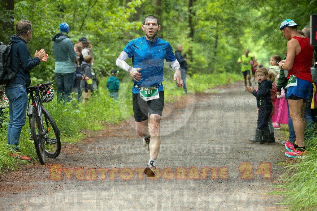 250504_1043_EX1_3101 | Sportfotografie im Rhein-Sieg Kreis, Köln, Bonn, NRW, Rheinland Pfalz, Hessen, etc. Unser Tätigkeitsfeld umfasst den Laufsport vom Volkslauf über den Marathon, Duathlon, Triathon bis zum Ultralauf wie Kölnpfad Ultra oder Schindertrail.