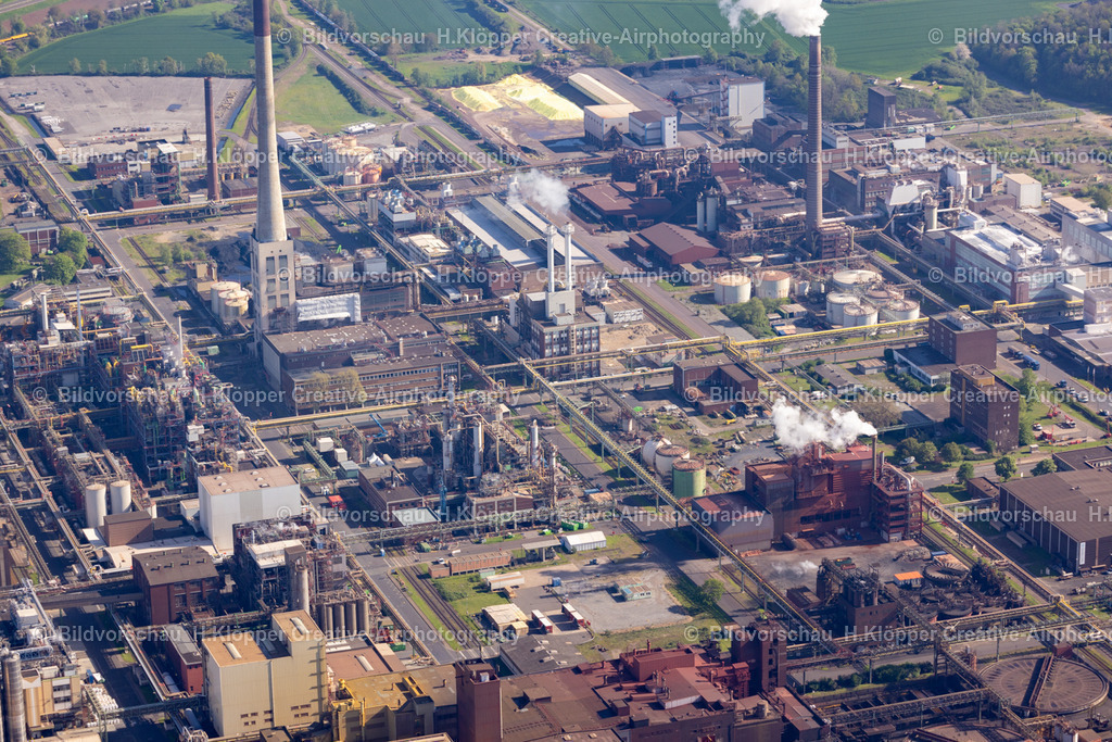 Luftbild Chempark Krefeld-Uerdingen_Deutschland_Europa-3265 | Chempark Krefeld-Uerdingen is an industrial park in Uerdingen, Krefeld,North Rhine-Westphalia , Germany,Europe - Realized with Pictrs.com