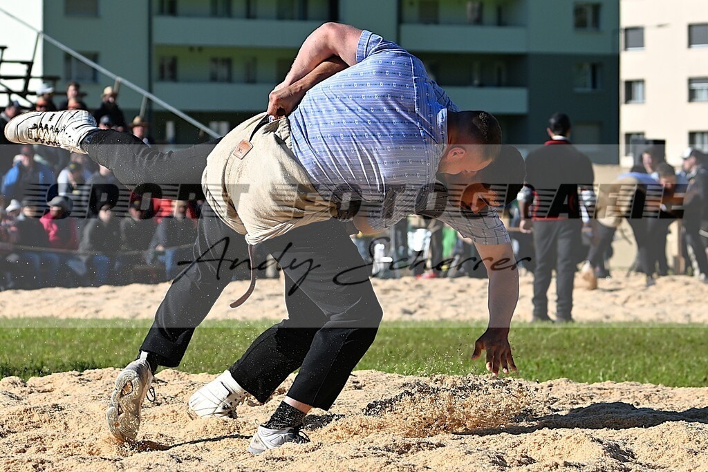 Gwerder Michael gewinnt vs Tornare PaulDSC_6311 | Kaufen Sie Sportbilder im Onlineshop von Andy Scherrer Sportfotografie. Faszinierende Bilder von Sportevents aus der ganzen Schweiz. Fussball, Frauenfussball, Unihockey, Handball, Schwingen und weiteren Sportarten. - Realisiert mit Pictrs.com