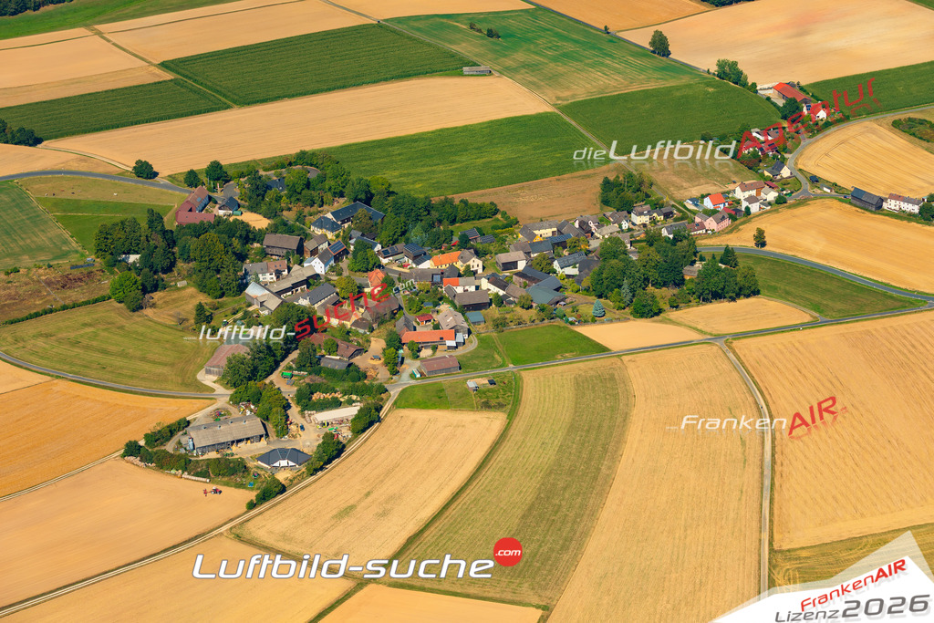 Schrägluftbild  Bergnersreuth  Arzberg - Das Luftbild wurde 2025 vom UL-Flugzeug heraus erstellt ( keine Drohne ) - Hochauflösende Luftaufnahme -Nicht vergleichbar mit Google Maps oder Satelittenbilder- Die Geschenkidee !Mit Lizenz und Bildrechte bestellbar