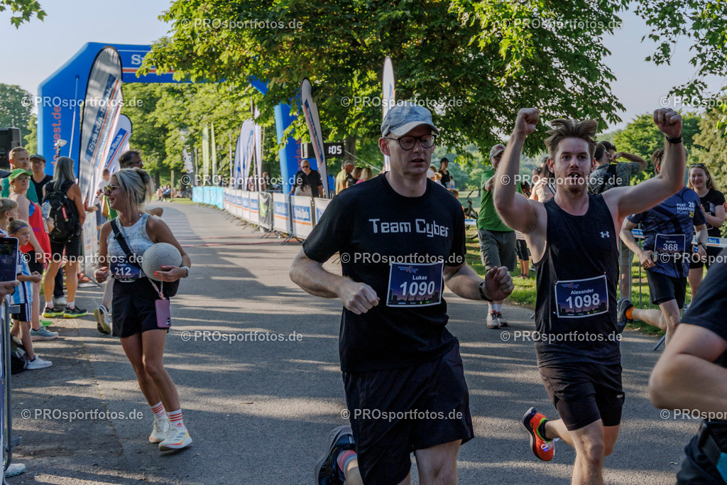 Sparda-Bank Nachtlauf Bonn; Bonn, 18.06.2025 | Impressionen vom Sparda-Bank Nachtlauf Bonn am 18.06.2025 in Bonn (Nordrhein-Westfalen). 