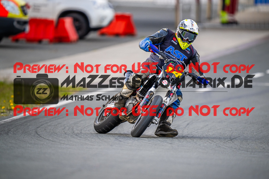 MaZZes_FotoMatrix_230506_3001 | UE40