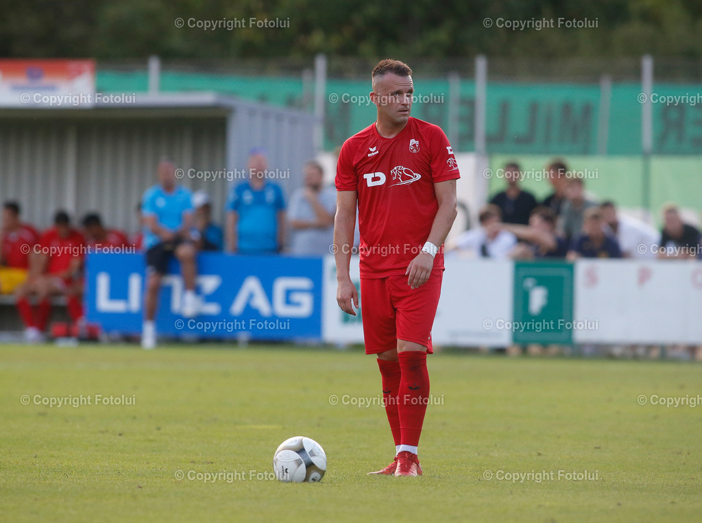 A_LUI_170824_0014 | SPORT FUSSBALL REGIONALLIGA MITTE  ASKOE OEDT -UVB VOECKLAMARKT  17.08.2024  IM BILD:  NENAD VIDACKOVIC (OEDT)  FOTO:  FOTOLUI