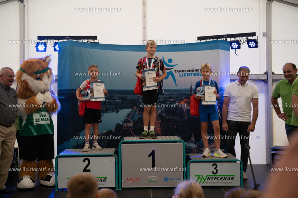 FSC08312 | Lichterlauf  - Realisiert mit Pictrs.com