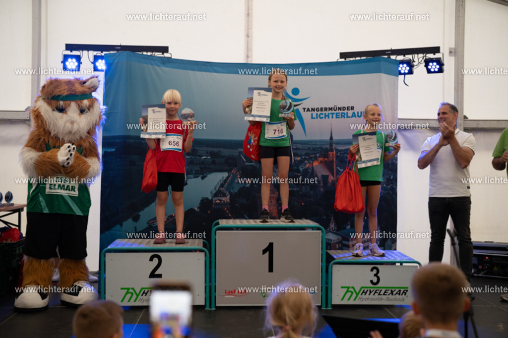 FSC08280 | Lichterlauf  - Realisiert mit Pictrs.com