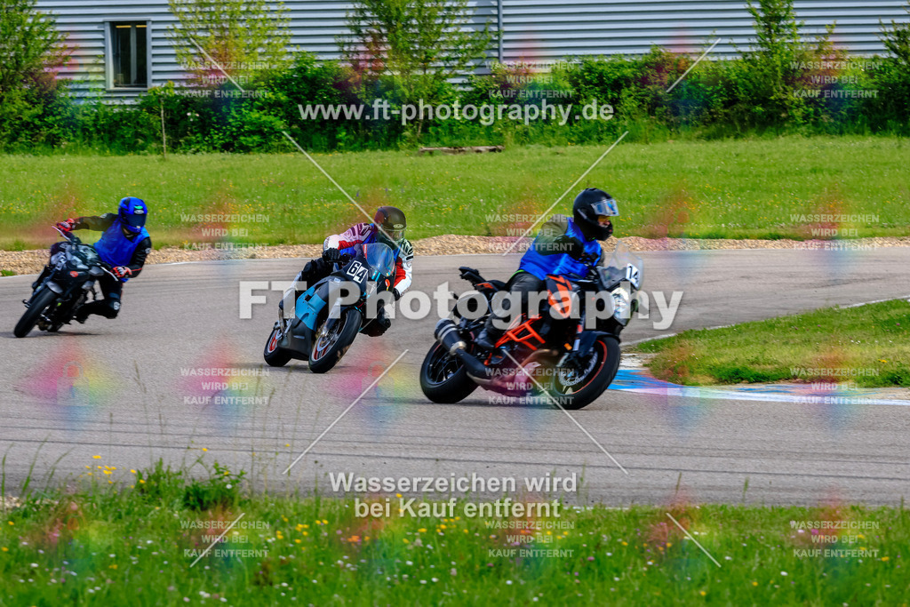 MotoTeam-8977 | Hier findet Ihr Bilder von Touristenfahrten auf der Nürburgring Nordschleife oder von anderen Veranstaltungen die ich besucht habe. Viel Spass beim Durch Schauen 