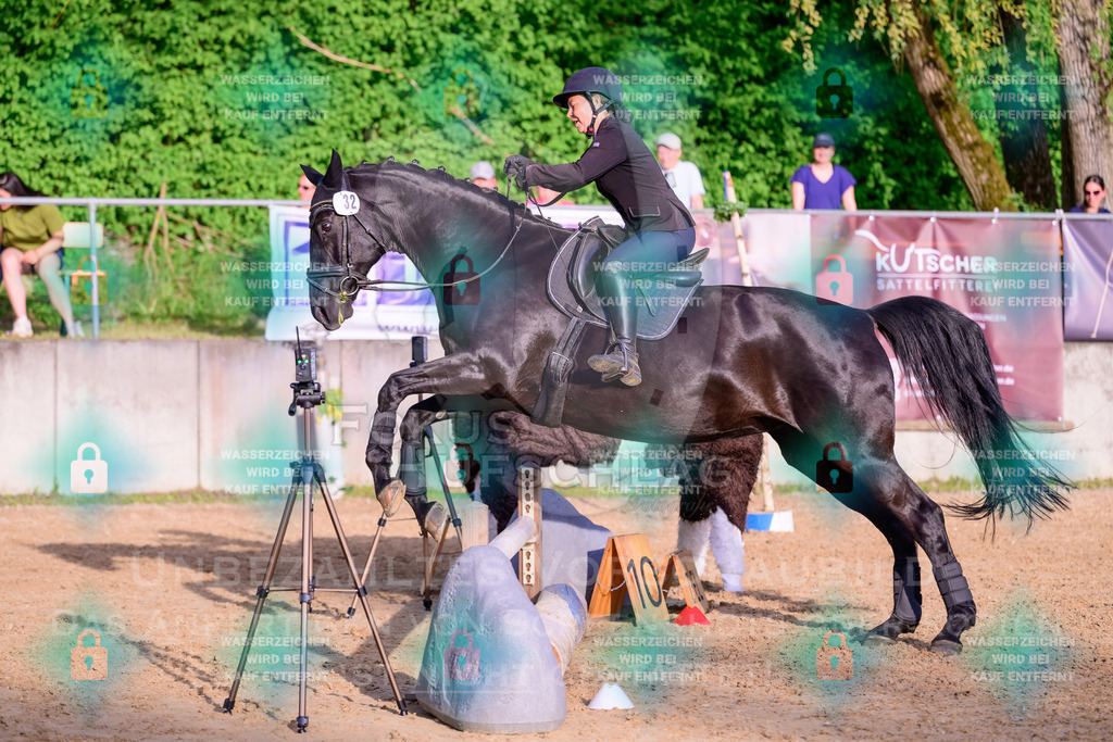 02052026-Giesenbach-03-Speedtrail-0751 | Fokus Hufschlag Fotografie - Realisiert mit Pictrs.com