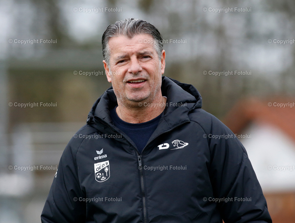 A_LUI_26032023_05 | SPORT,FUSSBALL LL.OST ASKOE OEDT 1B-PUTZLEINSDORF 26.03.2023 
IM BILD:TRAINER KURT RIUSS  (OEDT1B)  FOTO:FOTOLUI