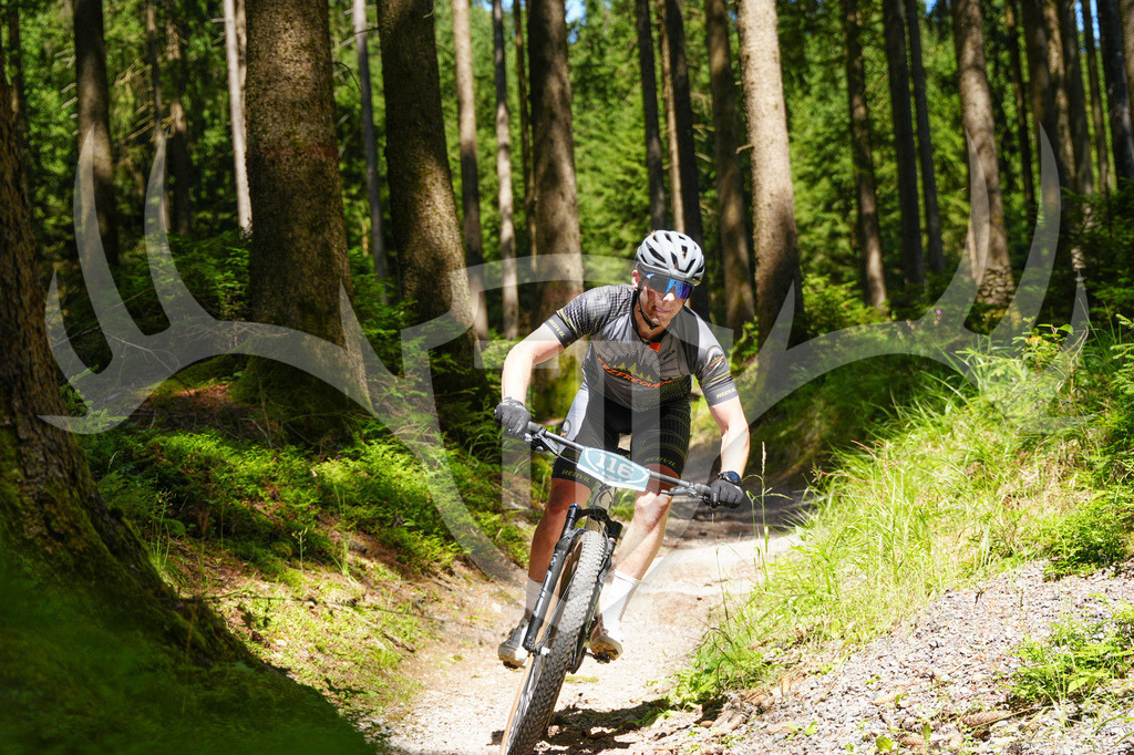 FC603904 | Fotogalerie der Treibjagd im Dunkelwald - Dein MTB Etappenrennen im Erzgebirge - Realisiert mit Pictrs.com
