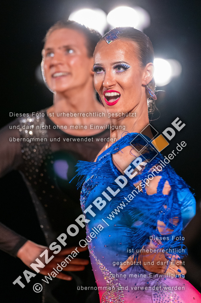 20250503-11515 | Hier finden Sie Tanz Bilder vom Latein und Standard Formationen tanzen. Sportbilder vom Tanzsport. Schöne Fotos und von Weltmeisterschaft, Europameisterschaft, Bundesliga, Regionalliga, Oberliga und Landesliga sowie von GOC Stuttgart, DanceComp, WM Bremen
