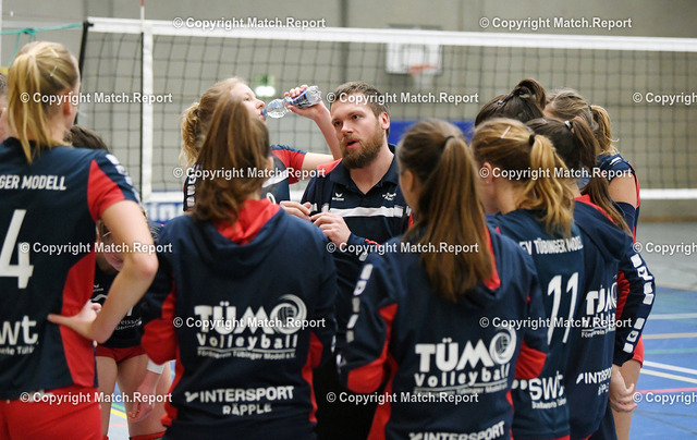 Volleyball-Regionalliga Frauen FV Tuebinger Model - Heidelberger TV 2018/2019 | Volleyball-Regionalliga Frauen  2019/2020      18.01.2020TueMo - USC KonstanzTrainer TueMo; Gordon Eske (Mitte)FOTO: ULMER PressebildagenturxxNOxMODELxRELEASExx