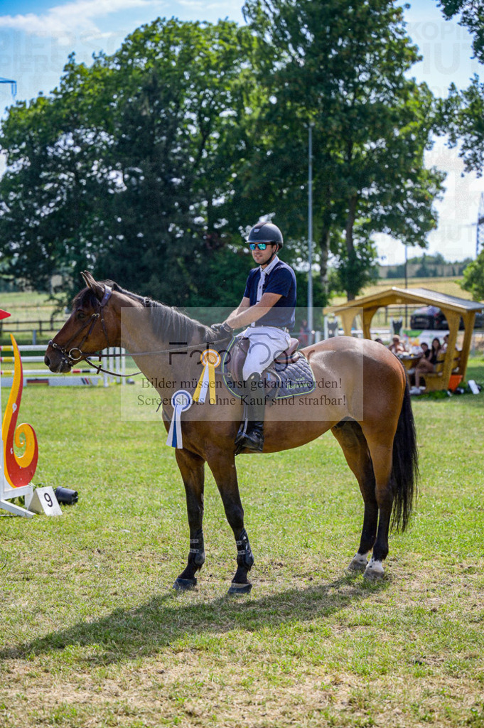 Reitturnier Voxtrup | Entdecke hochwertige Reitturnierfotos von Foto Oger. Professionell, emotional und authentisch – jetzt Lieblingsmomente im Shop bestellen.Deutschlandweite Turnierfotografie. - Realisiert mit Pictrs.com