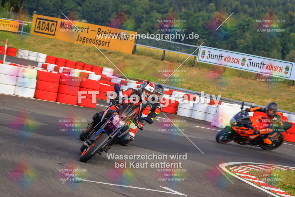 _DSK2247 | Hier findet Ihr Bilder von Touristenfahrten auf der Nürburgring Nordschleife oder von anderen Veranstaltungen die ich besucht habe. Viel Spass beim Durch Schauen 