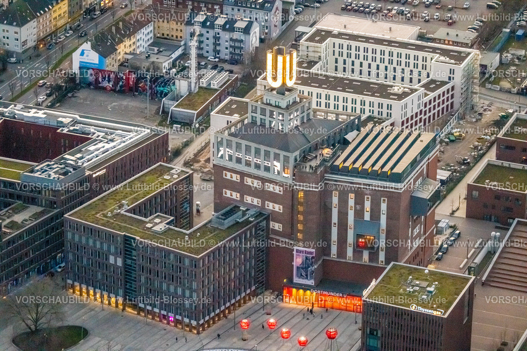 Dortmund230102749 | Luftbild, Dortmunder U - Zentrum für Kunst und Kreativität, Neubau Studenten Wohnanlage am Emil-Moog-Platz und Ritterstraße, Dorstfelder Brücke, Dortmund, Ruhrgebiet, Nordrhein-Westfalen, Deutschland