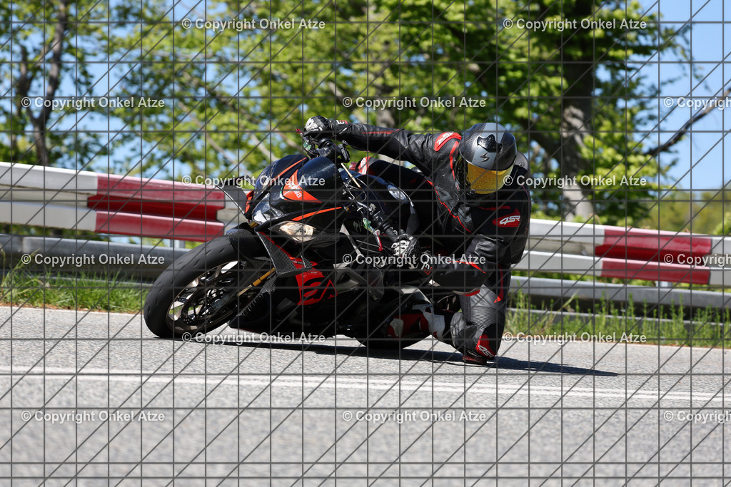 IMG_9971 | Fotograf am Kyffhäuser. Onkel Atze. Kyffhäuser Rennstrecke. Café36. Motorsportfotografie. - Realisiert mit Pictrs.com