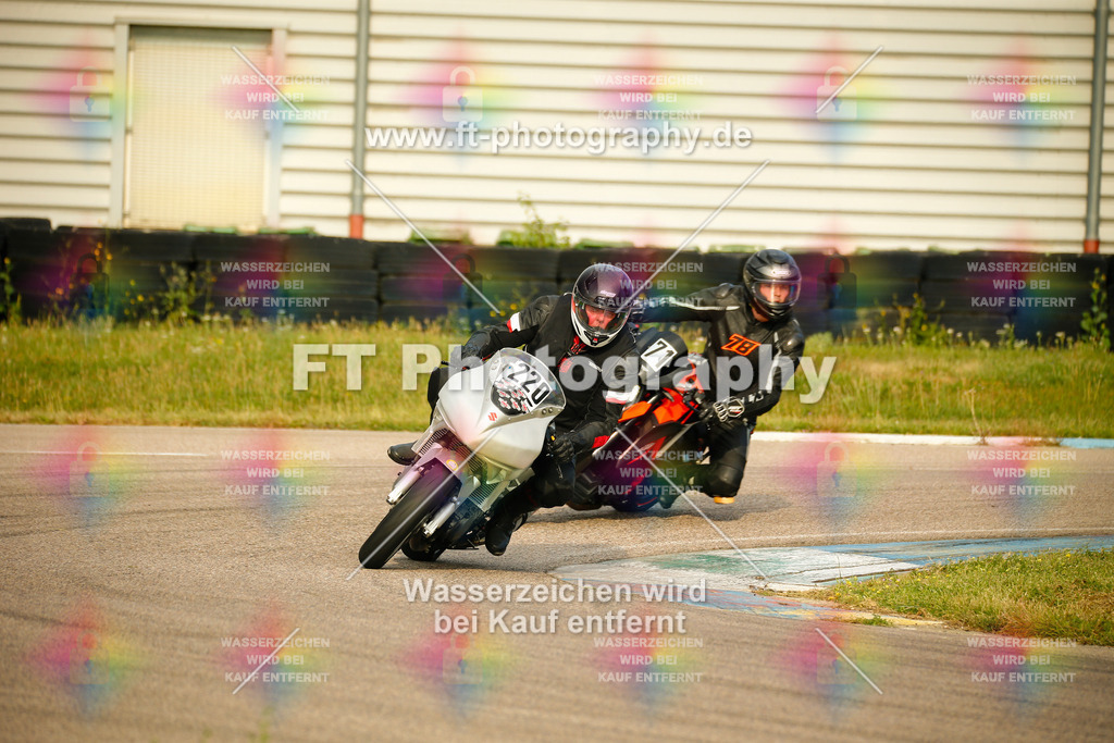 _MOT5097 | Hier findet Ihr Bilder von Touristenfahrten auf der Nürburgring Nordschleife oder von anderen Veranstaltungen die ich besucht habe. Viel Spass beim Durch Schauen 