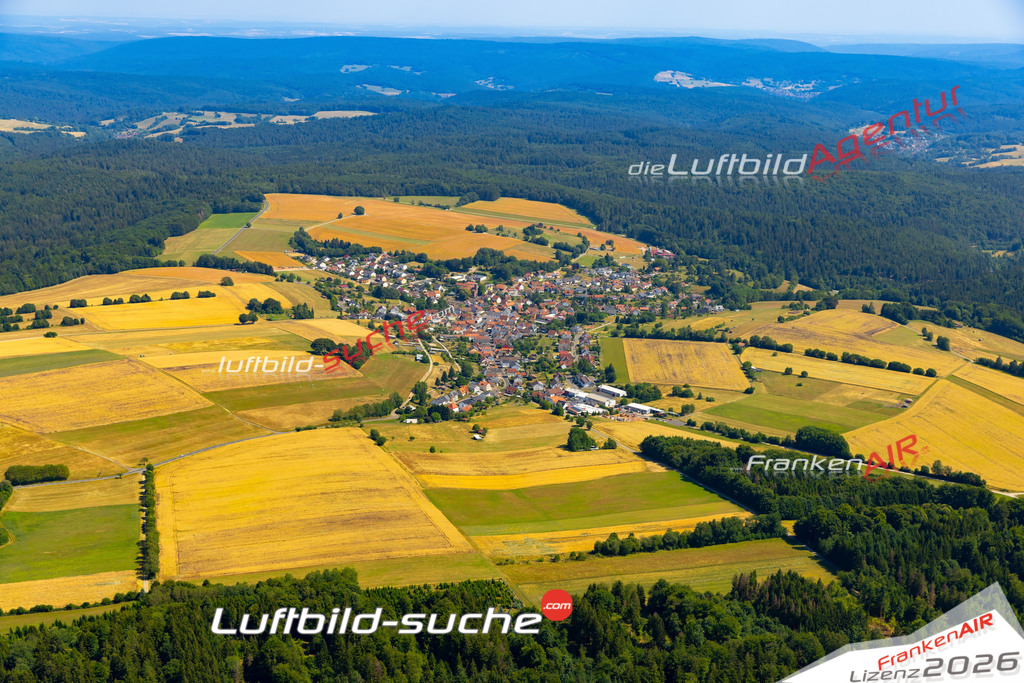Das Luftbild zeigt :  Heinrichsthal - Die Luftaufnahme wurde 2023 vom UL-Flugzeug aus erstellt ( keine Drohne ) - Hochauflösende Luftaufnahme - Für grossformatige Ausdrucke geeignet. Die Geschenkidee !Mit Lizenz und Bildrechte bestellbar