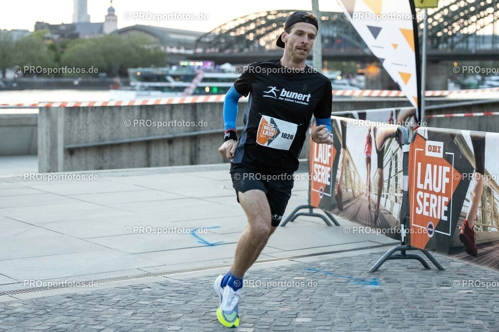 16. OBI Nachtlauf des ASV Koeln; Koeln, 17.05.23 | Impressionen vom 16. OBI Nachtlauf des ASV Koeln am 17.05.23 an Rheinpromenade und Tanzbrunnen in Koeln (Deutschland). Foto: BEAUTIFUL SPORTS/Ulrich Fassbender