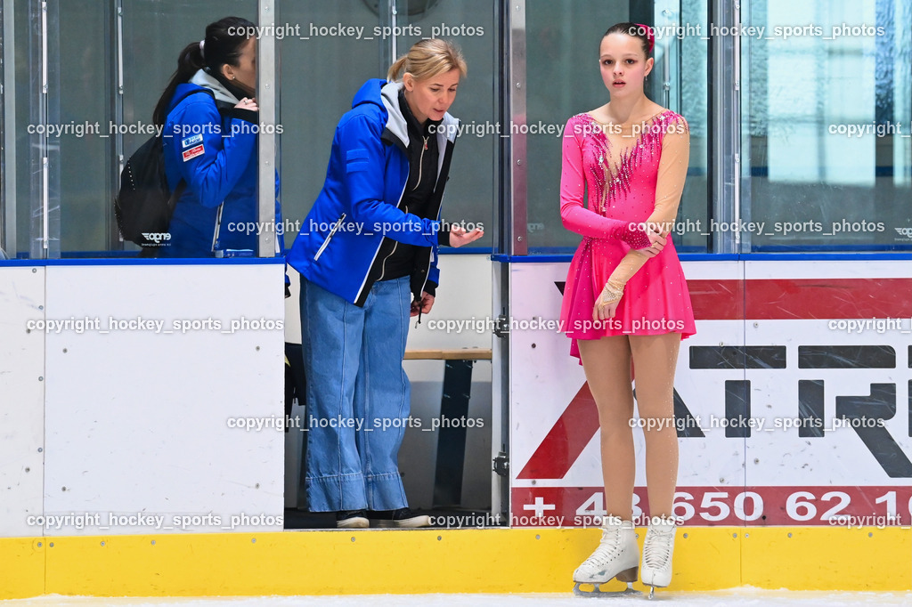 Ossiachersee Pirouette ESC Steindorf 31.3.2024 | Ossiachersee Pirouette ESC Steindorf 31.3.2024, Ossiachersee Pirouette ESC Steindorf am 31.03.2024 in Steindorf (Ossiachersee Halle), Austria, (Photo by Bernd Stefan)