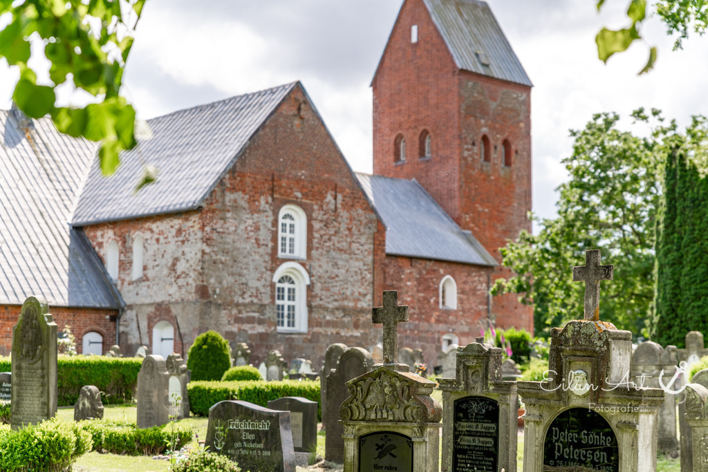 20240605-EAF_1620 | Eilun-Art-Fotografie Levke Martens, ihre Fotografin für Immobilien- und Landschaftsfotografie auf Föhr, Föhrer Motive als Poster, Leinwand, hinter Acrylglas oder stelle dir deinen eigenen Monatskalender zusammen, mit nur einem Klick