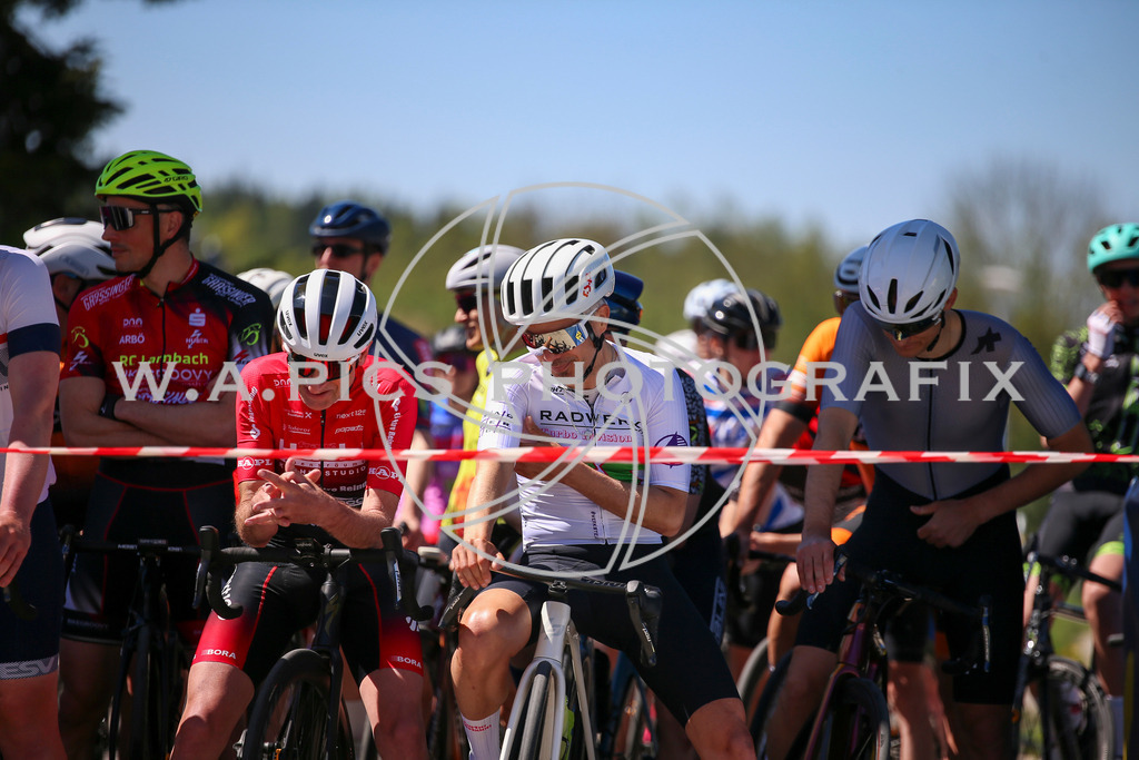 ..... | Wels, 23.04.2026, Kirschblüten Radrennen 2026 , Image shows: Photo: Wapics / Willdoner Andreas