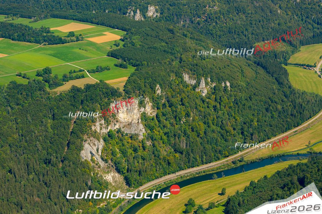 Das Luftbild zeigt : Eichfelsen Beuron - Die Luftaufnahme wurde 2024 vom UL-Flugzeug aus erstellt ( keine Drohne ) - Hochauflösende Luftaufnahme - Für grossformatige Ausdrucke geeignet. Die Geschenkidee !Mit Lizenz und Bildrechte bestellbar