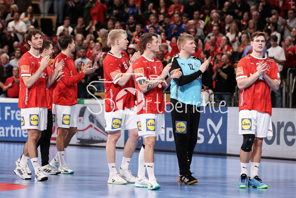 Dänemark - Portugal | Das Team aus Daenemark freut sich ueber den Sieg gegen Portugal