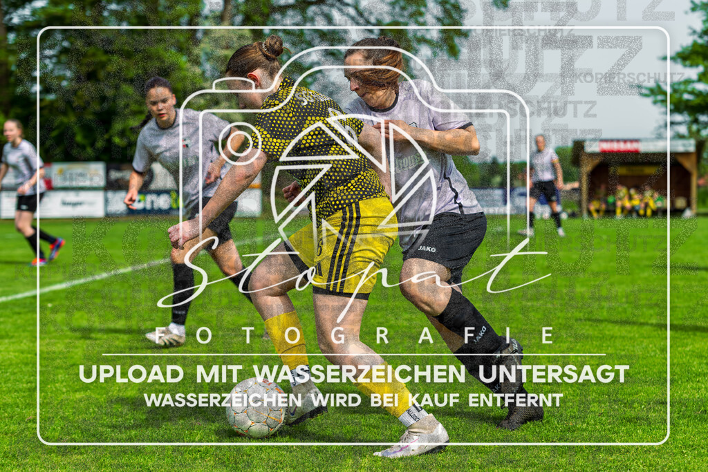 Kreisliga Damen HK/CE - SG Fulde vs. SG Nordheide | Enna Marie Klanke (SG Fulde#6), Saskia Sterberg (SG Nordheide#3); Kreisliga Damen HK/CE - SG Fulde vs. SG Nordheide am 10.05.26 in Fulder Zentralstadion, Fulde - Realisiert mit Pictrs.com