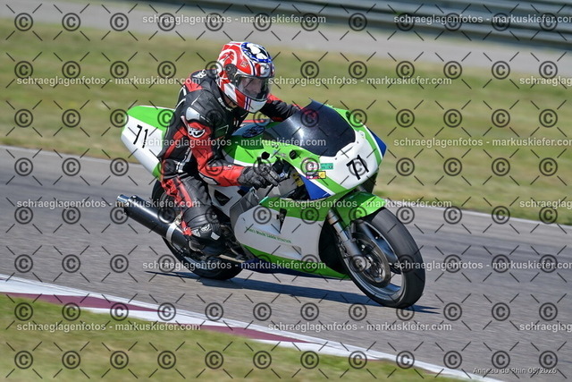 26BT01-0493 | 071 - Realisiert mit Pictrs.com