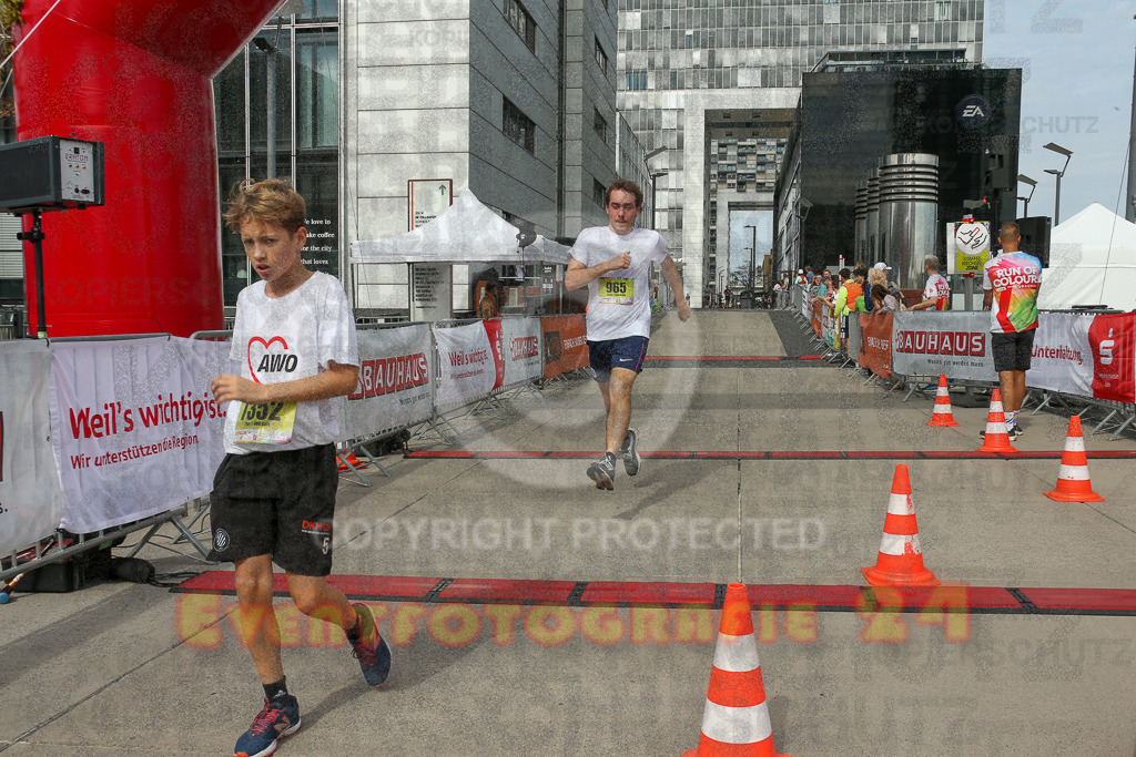 250920_1324_EX1_4413 | Sportfotografie im Rhein-Sieg Kreis, Köln, Bonn, NRW, Rheinland Pfalz, Hessen, etc. Unser Tätigkeitsfeld umfasst den Laufsport vom Volkslauf über den Marathon, Duathlon, Triathon bis zum Ultralauf wie Kölnpfad Ultra oder Schindertrail.
