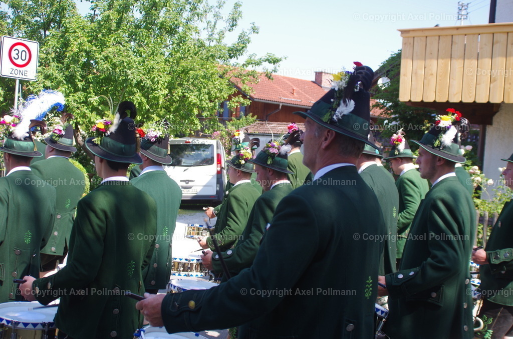 IMGP4110 | fotografiert von Axel PollmannLeonhardi Wallfahrt Benediktbeuern und Murnau, Fronleichnam, Fasching, Landschaft im Loisachtal und Benediktbeuern  - Realisiert mit Pictrs.com