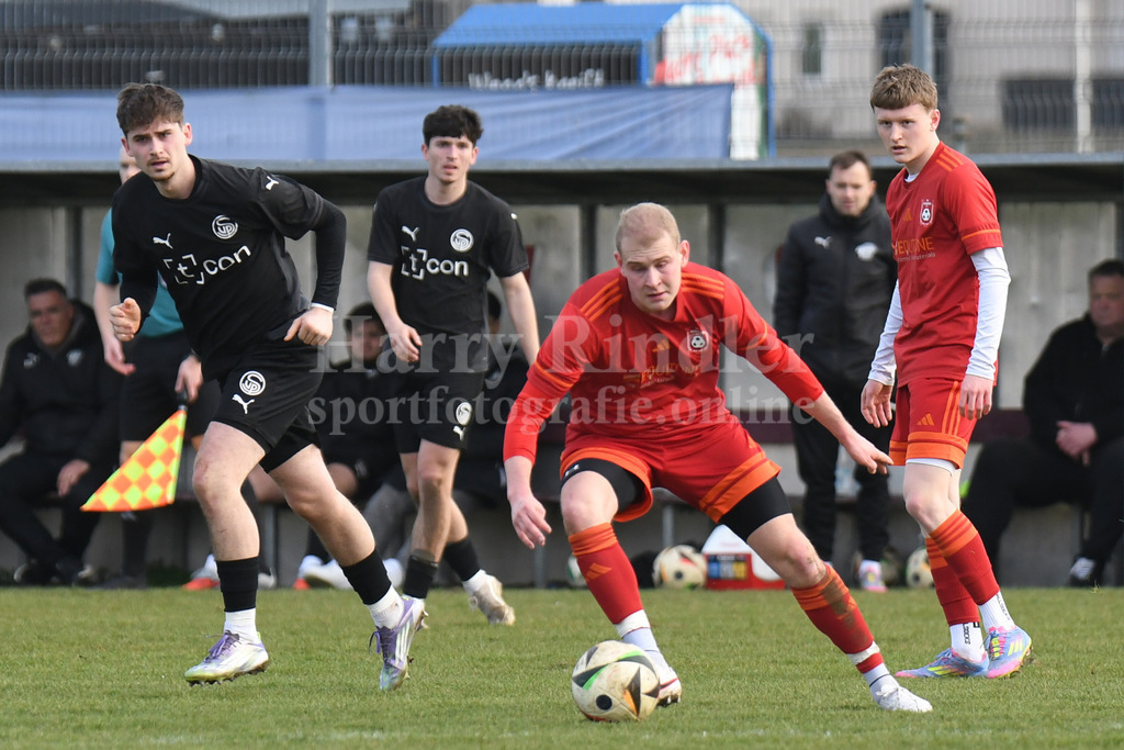 SpVgg Plattling : FC Künzing | David Kroiß (FC Künzing) - Realisiert mit Pictrs.com