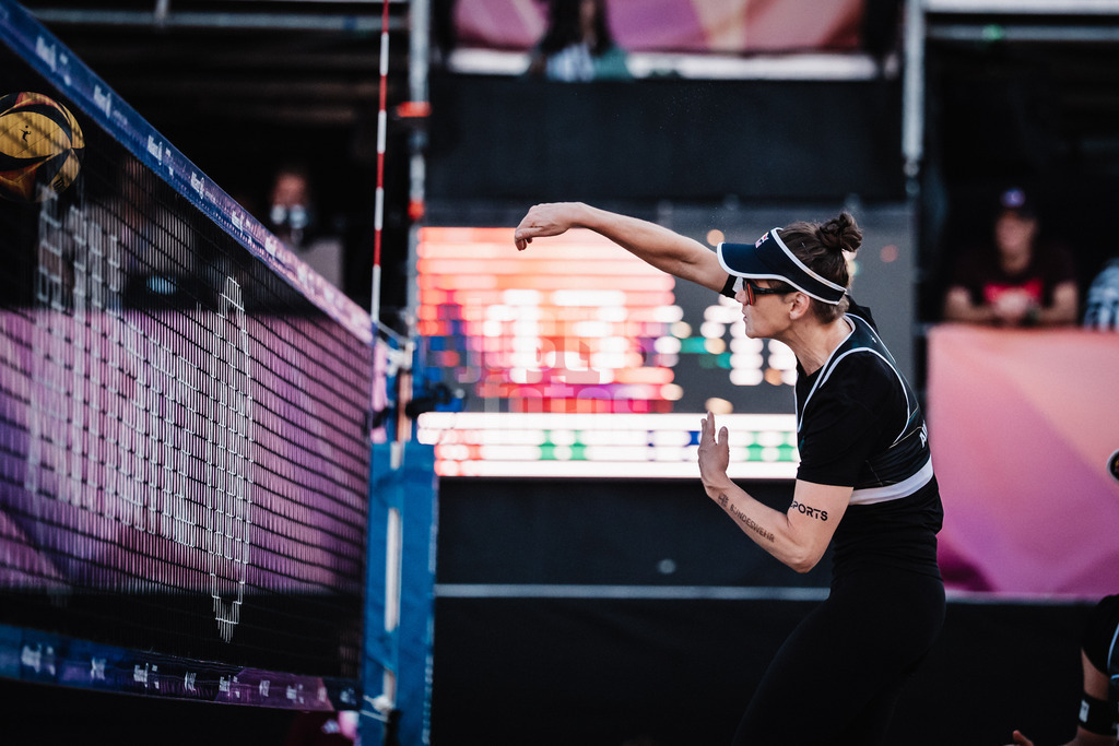 Beachvolleyball | Frauen | Deutsche Meisterschaften 2025 Timmendorfer Strand | 06.09.2025 | Cinja Tillmann beim Angriff