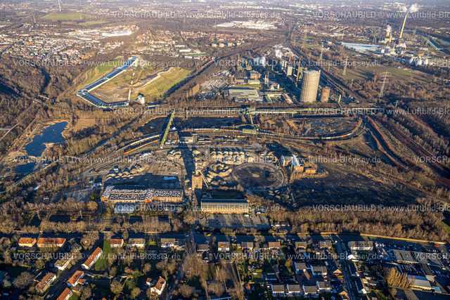 Bottrop230201830 | Luftbild, Halde Prosperstraße mit alpincenter Skihalle, ArcelorMittal Bottrop und Zeche Prosper-Haniel, Abriss Zechengebäude Prosper II-Gelände an der Knappenstraße neben dem Malakowturm, Welheim, Bottrop, Ruhrgebiet, Nordrhein-Westfalen, Deutschland